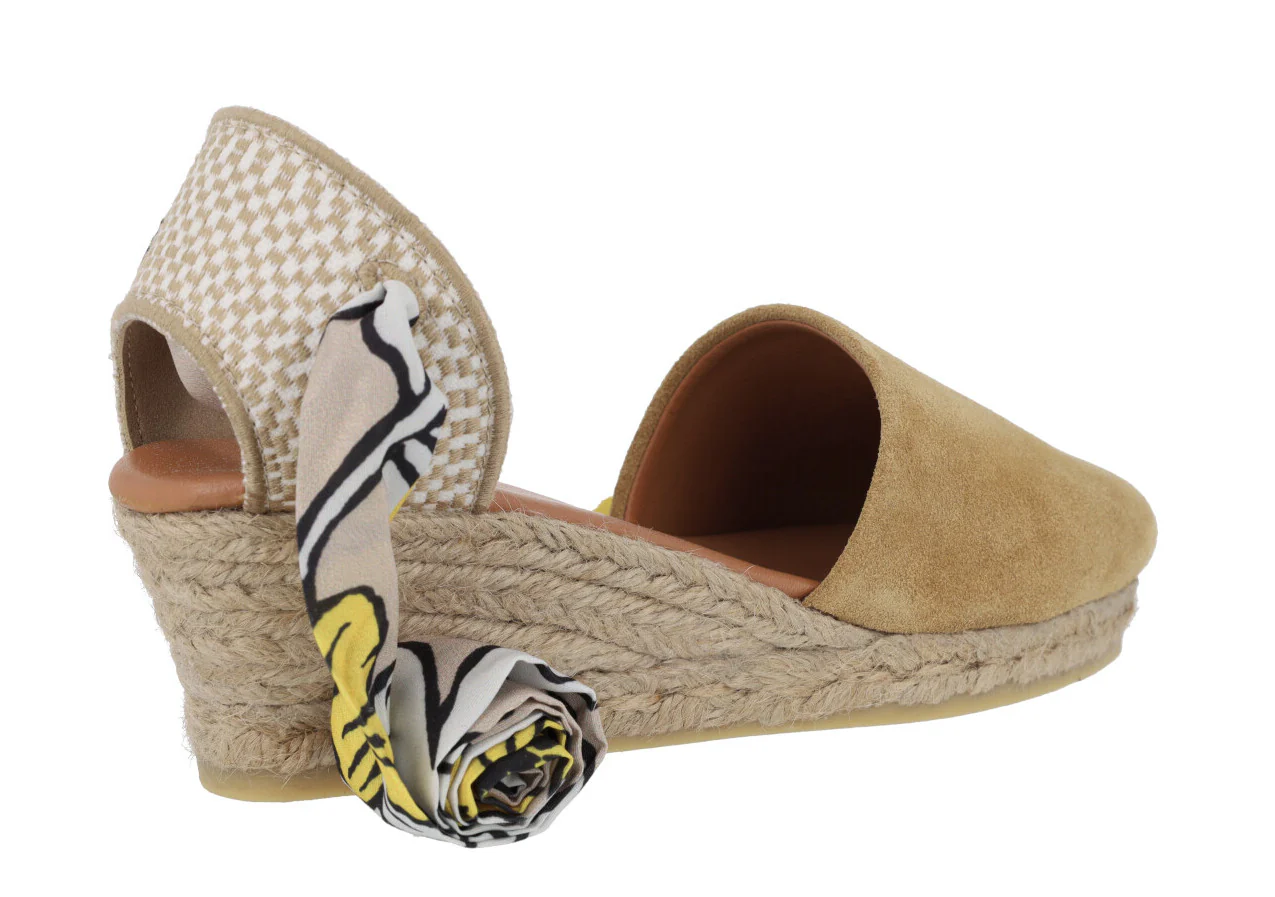 Alpargatas de serraje con cintas estampadas - Image 4