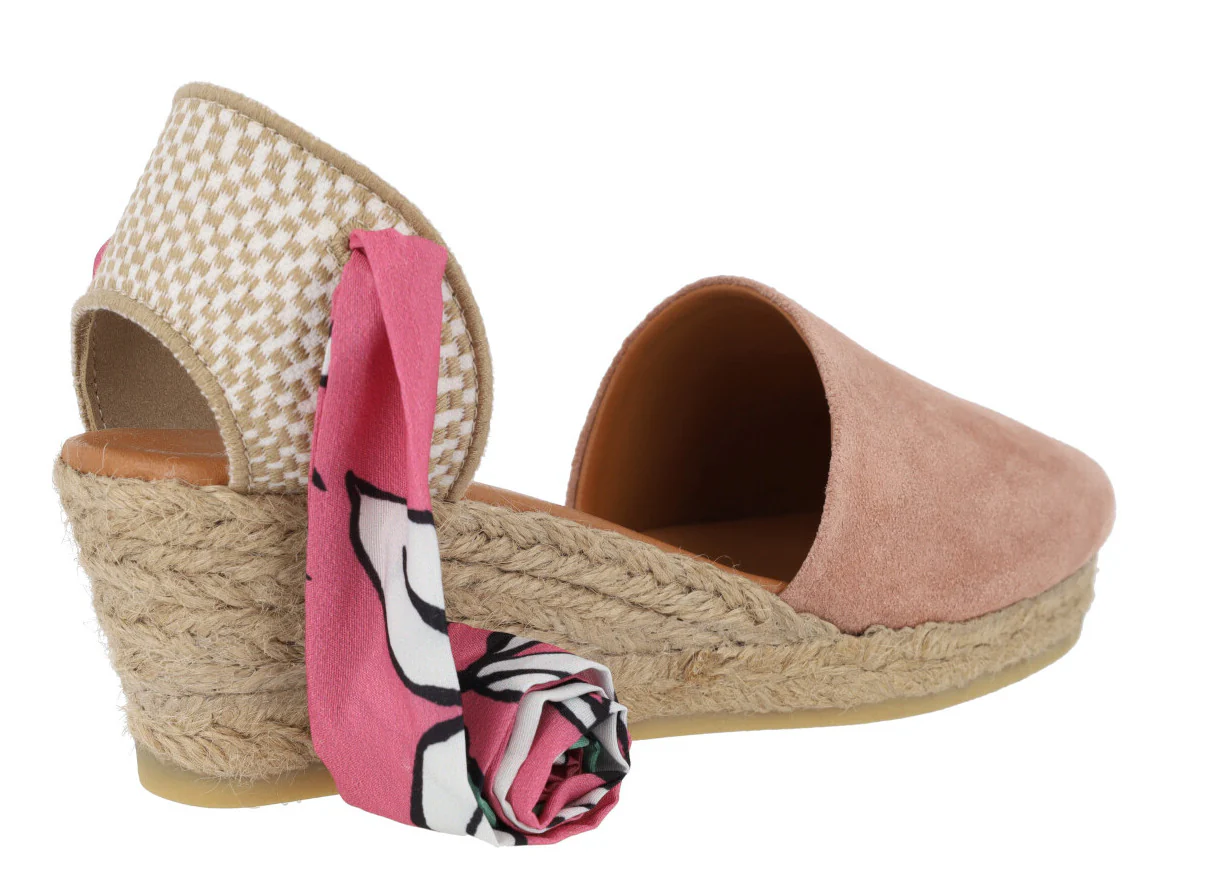 Alpargatas de serraje con cintas estampadas - Image 9