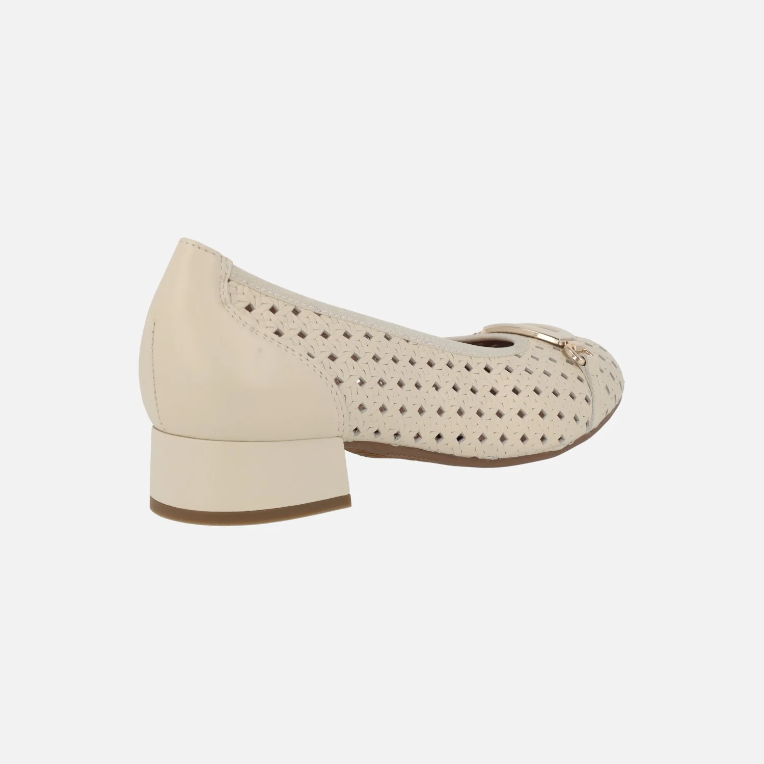 Bailarinas con tacón bajo en piel con picados - Image 10
