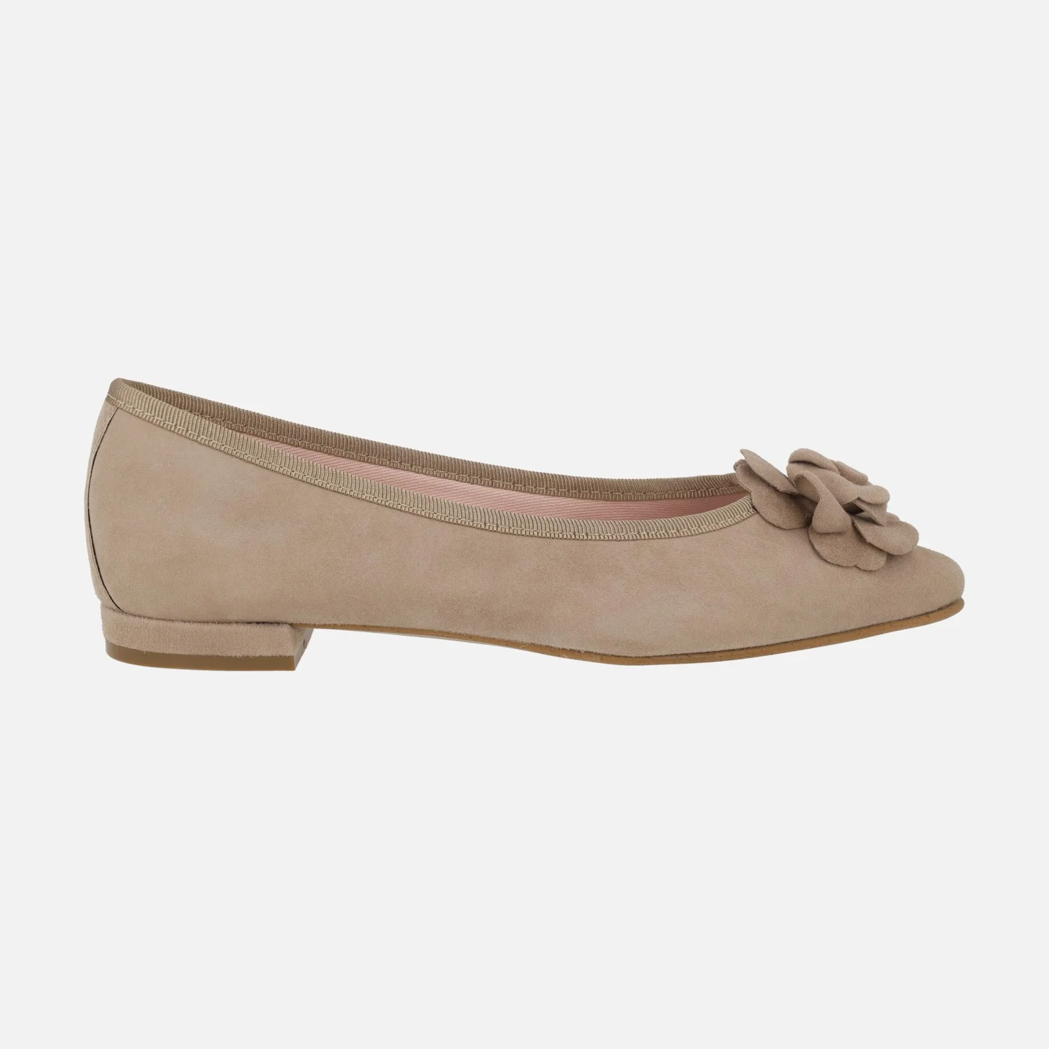 Bailarinas de ante beige con adorno de flor y puntera afilada