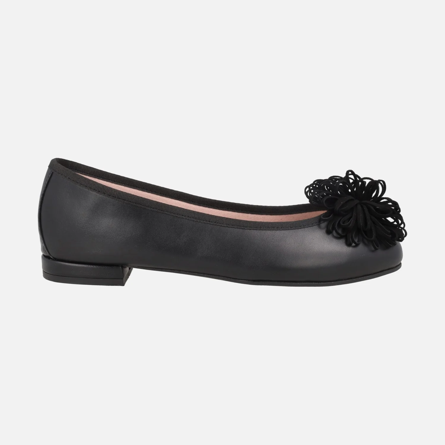 Bailarinas negras de piel modelo Coral con adorno de moña