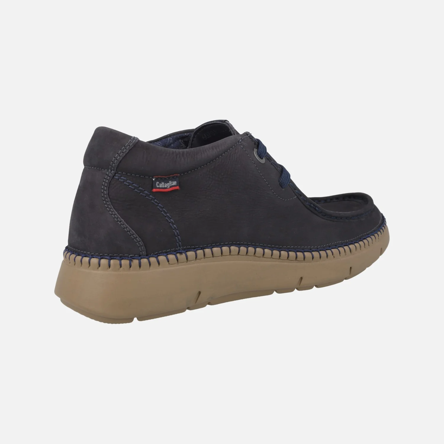 Botines bajos para hombre en piel nobuck con cierre de cordones - Image 3