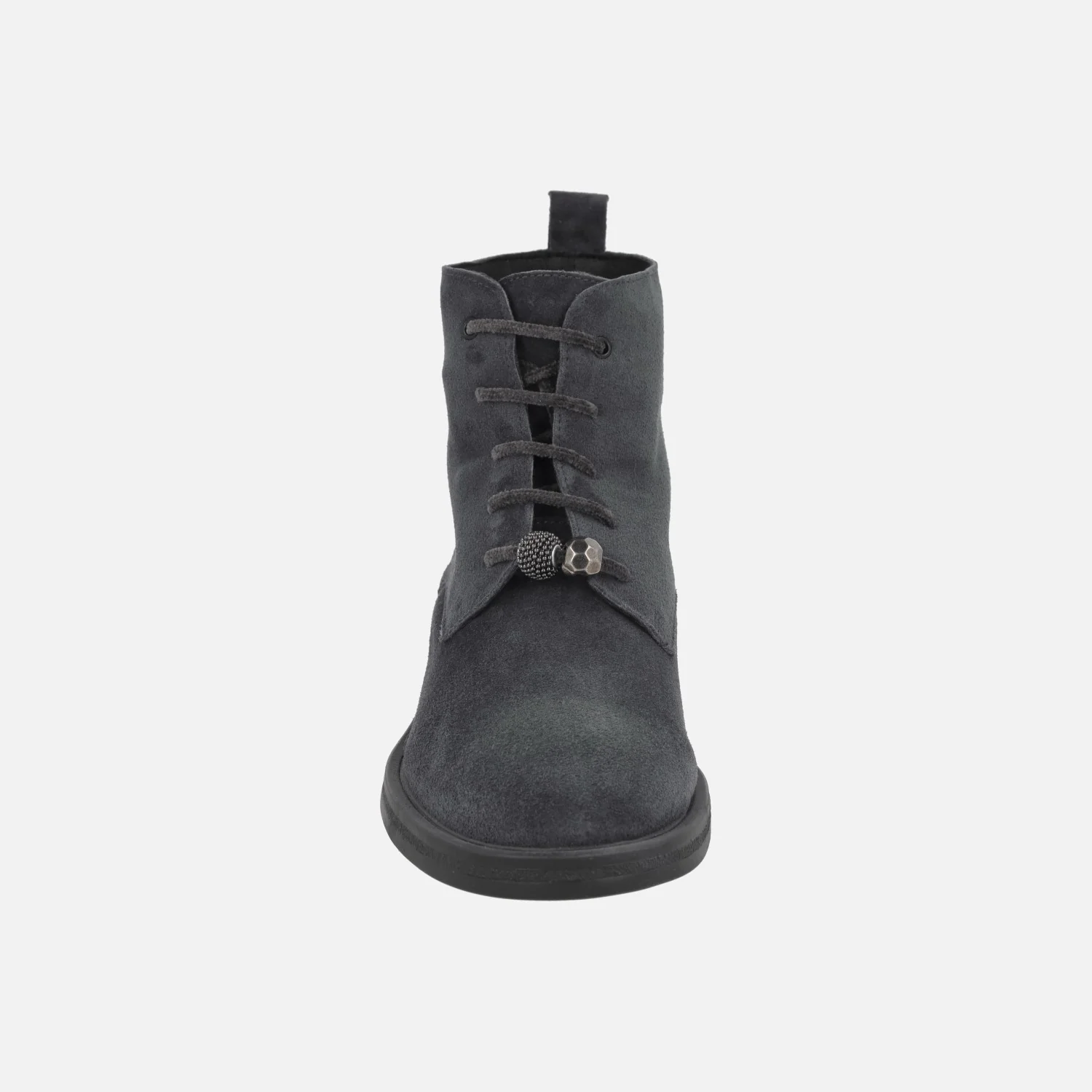 Botines de piel serraje en tacón bajo con cordones y charms - Image 4