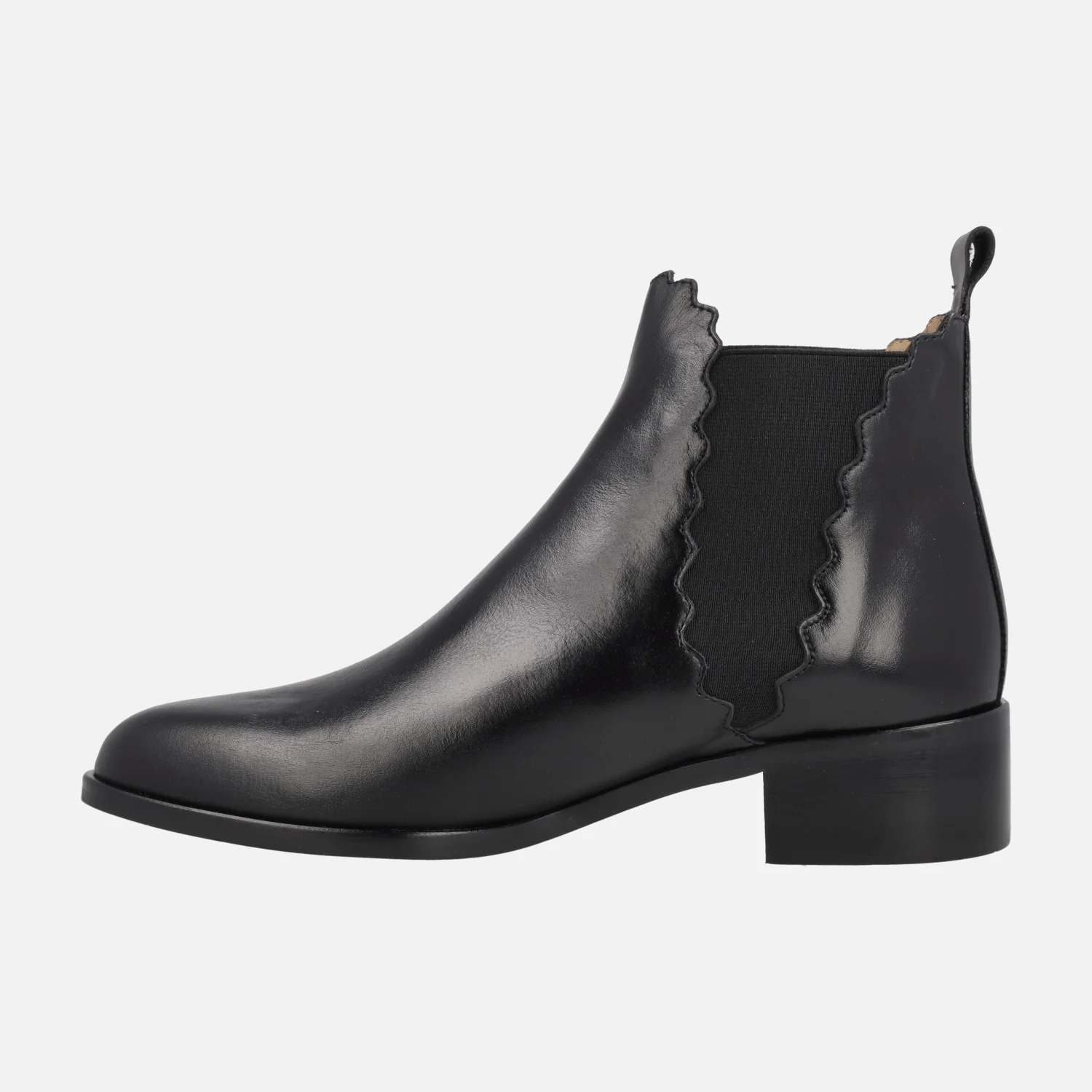 Botines estilo chelsea en piel negra - Image 4