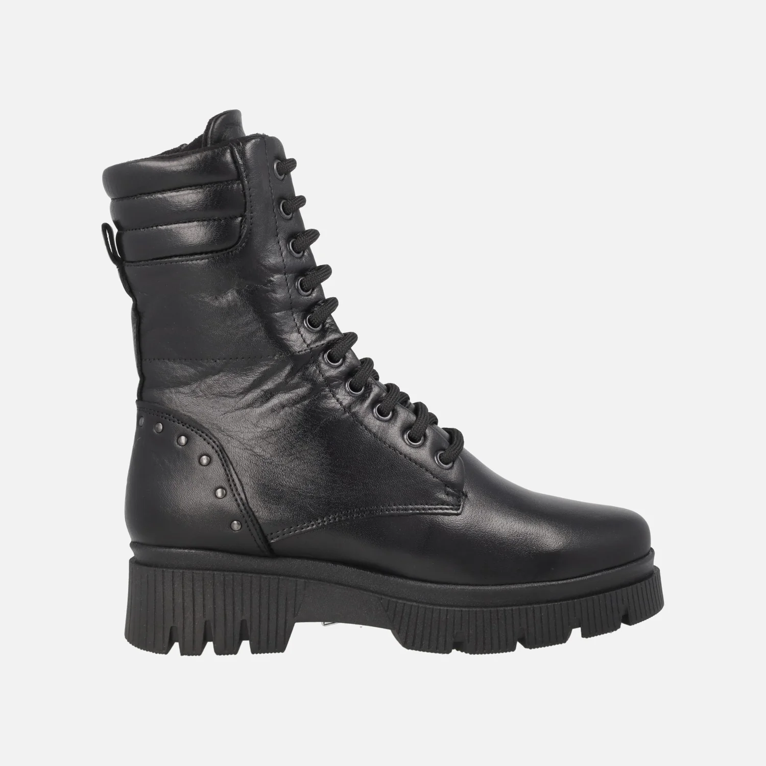 Botines negros de piel con caña alta y cuello acolchado