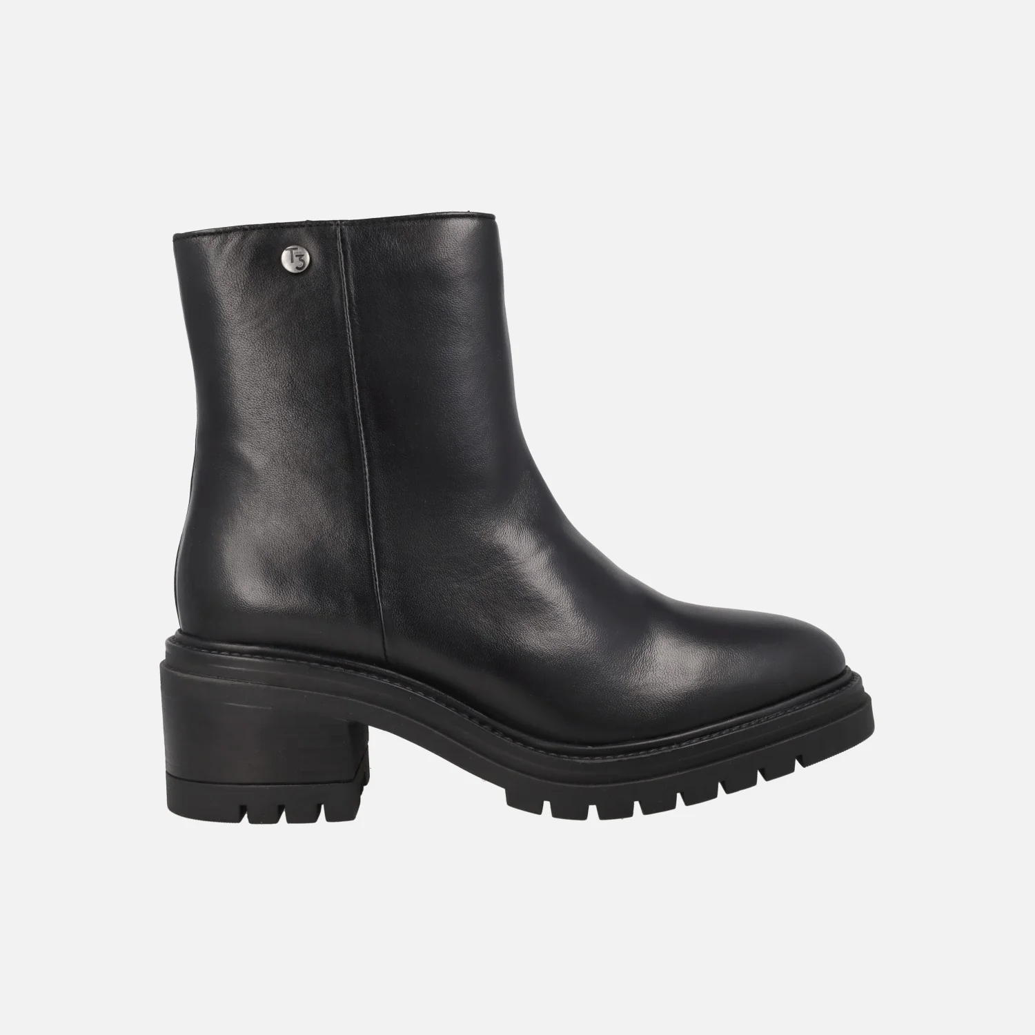 Botines negros de piel con tacón y piso de goma