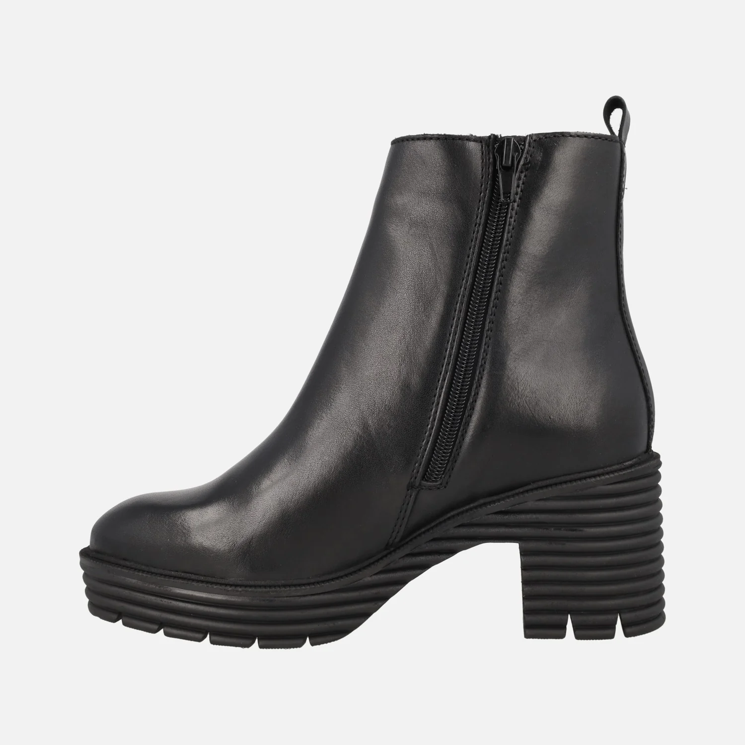 Botines negros de piel Malka con tacón y plataforma - Image 4
