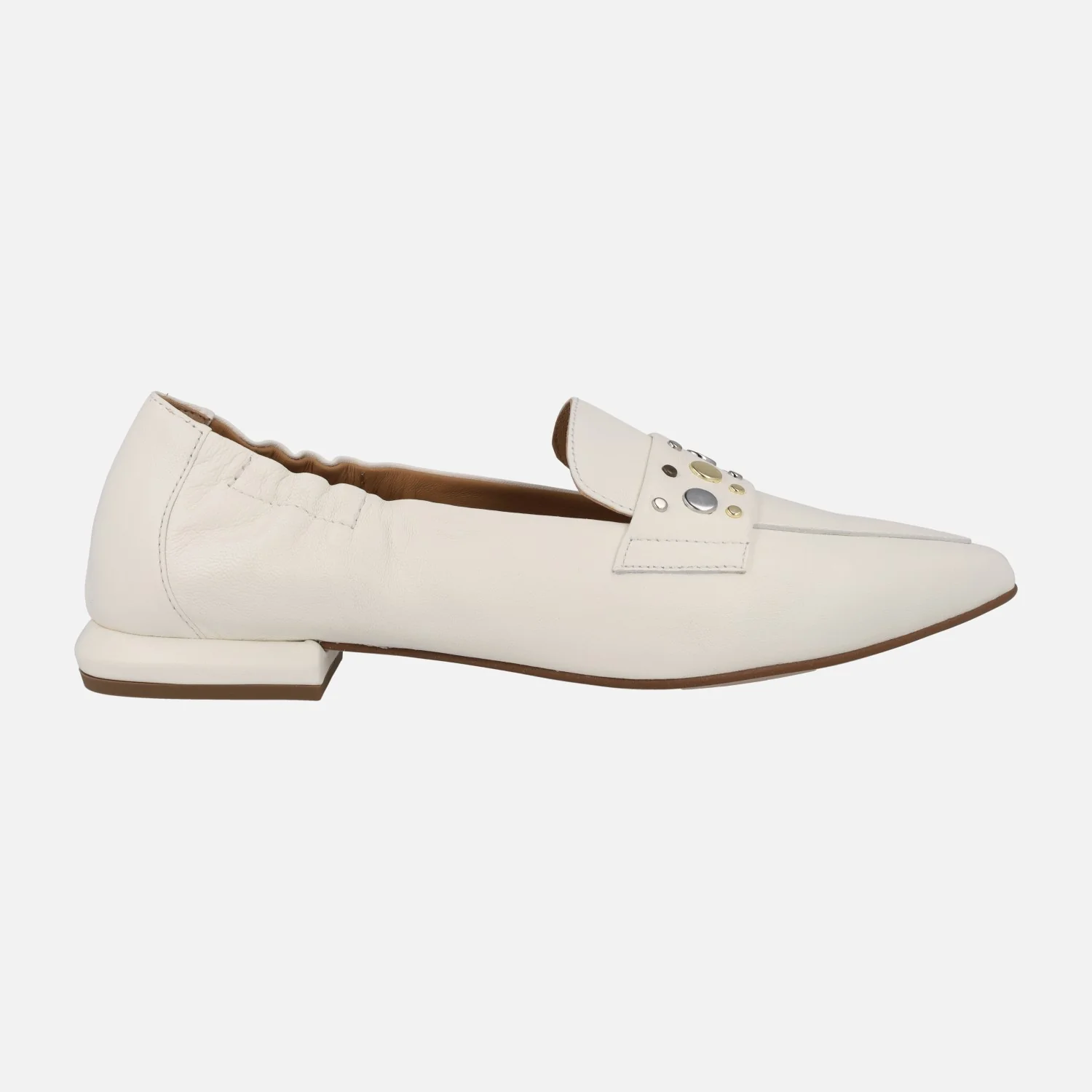 Mocasines blancos de piel con tachas metálicas Pedro Miralles
