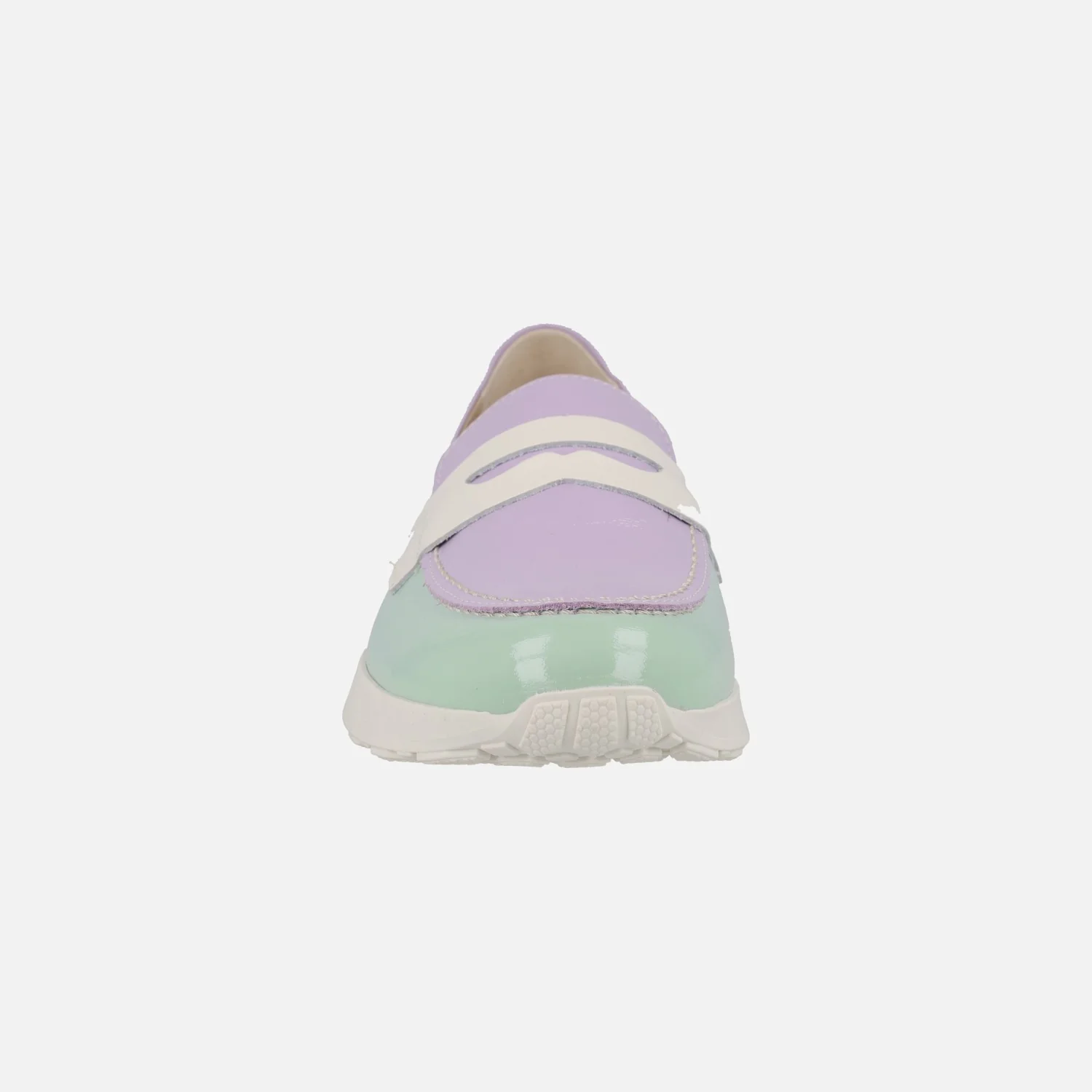 Mocasines combinados en piel charol con adorno de antifaz - Image 12