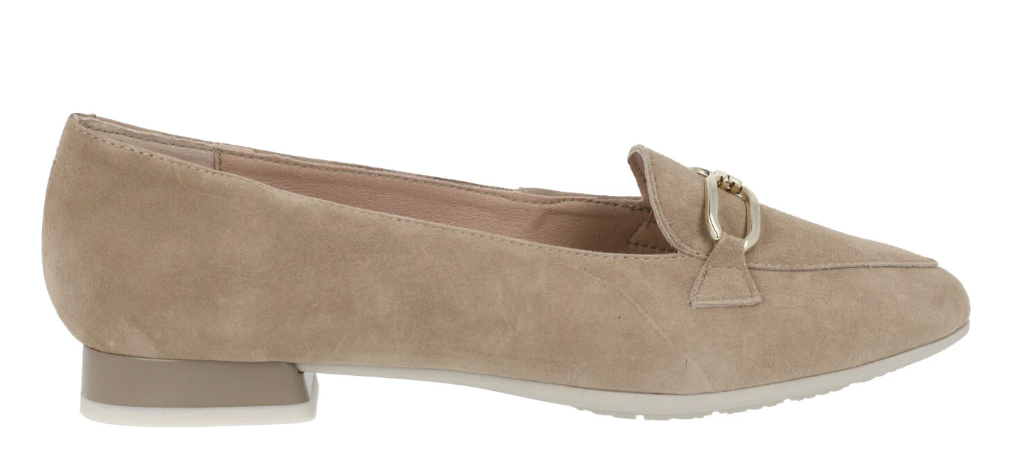 Mocasines de ante beige con adorno en la pala - Image 2