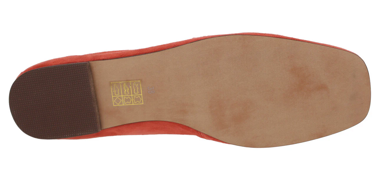 Mocasines de ante con adorno metálico para mujer Frida - Image 15