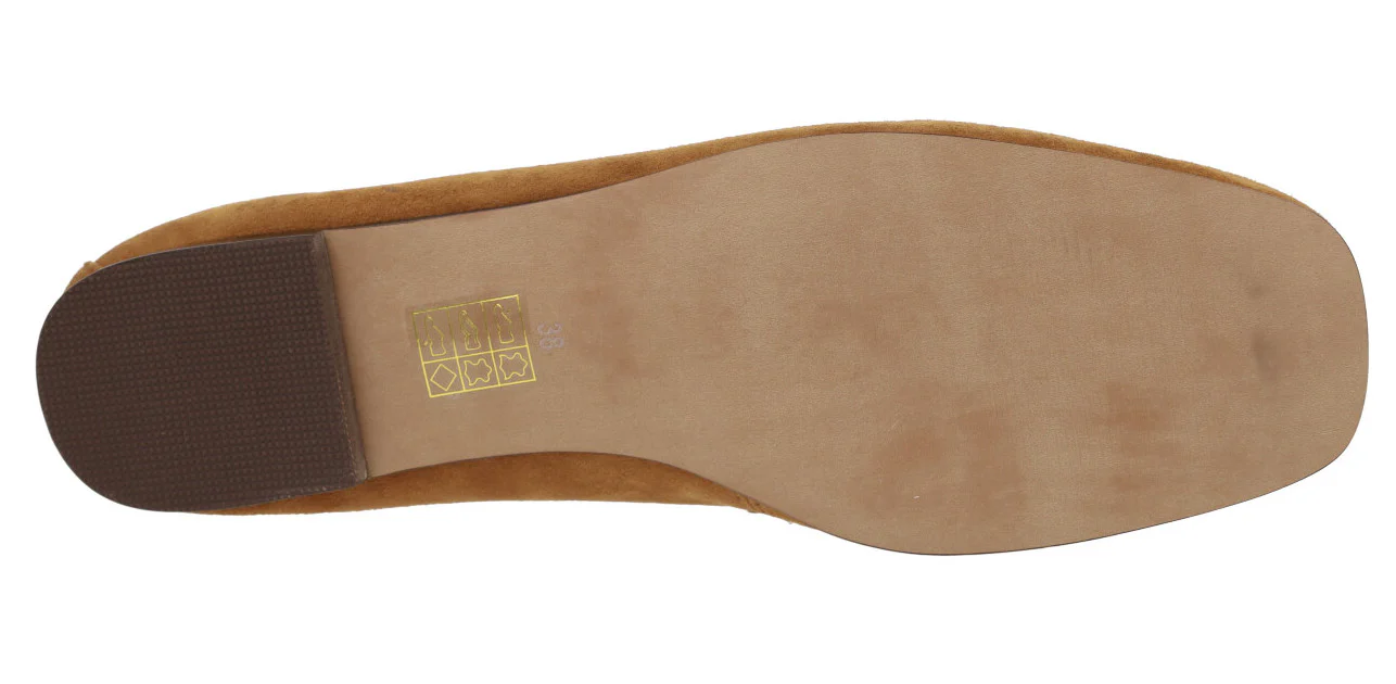 Mocasines de ante con adorno metálico para mujer Frida - Image 25