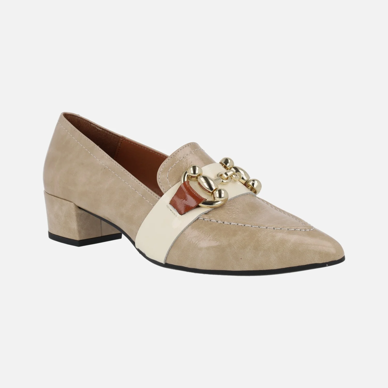 Mocasines de charol con tacón bajo y adorno metálico Allen - Image 2