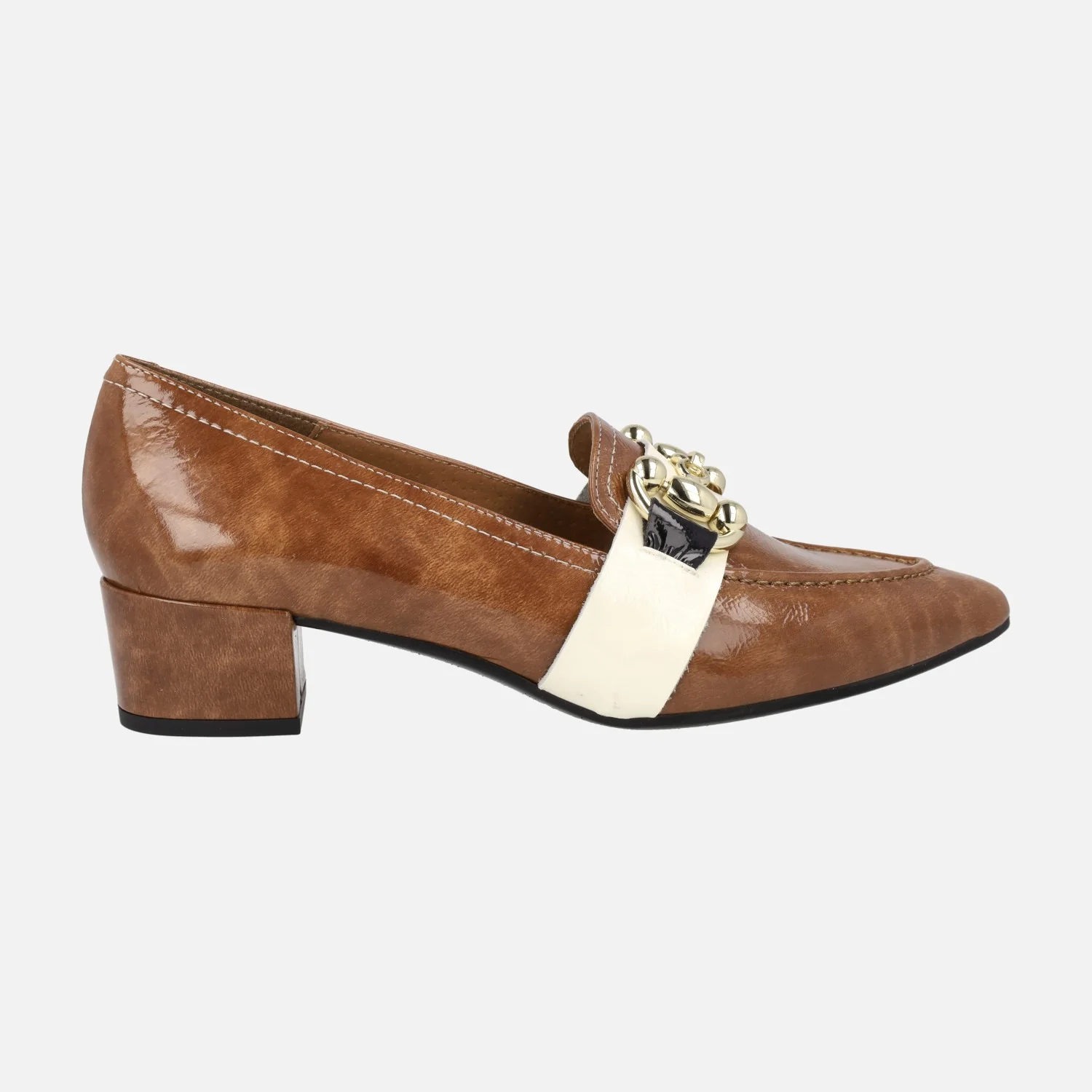 Mocasines de charol con tacón bajo y adorno metálico Allen - Image 6