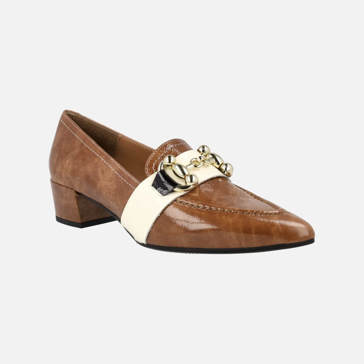 Mocasines de charol con tacón bajo y adorno metálico Allen - Image 7