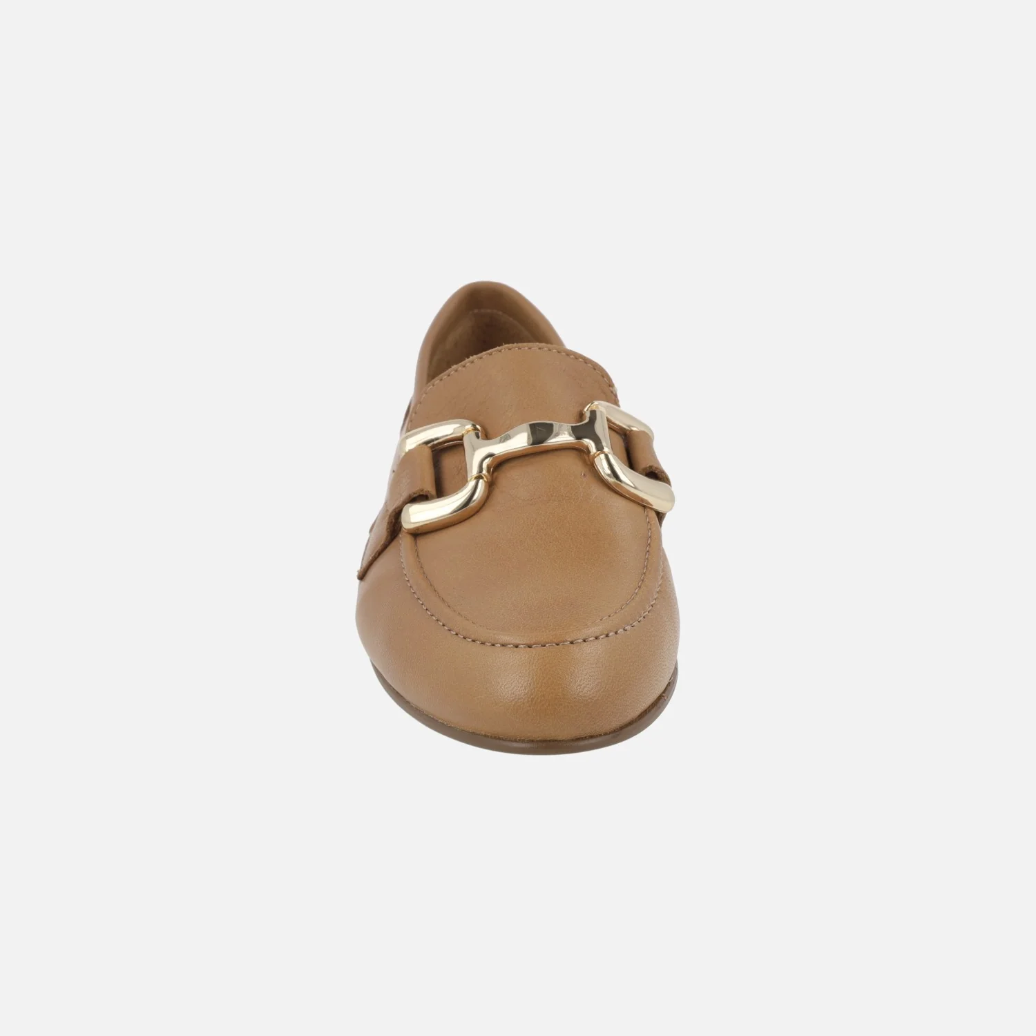 Mocasines de piel color camel con adorno metálico dorado - Image 5