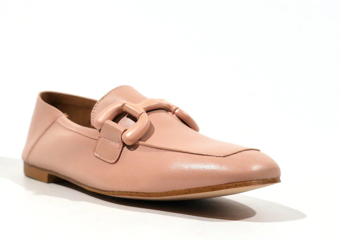 Mocasines de piel con adorno de pasta al tono para mujer - Image 11