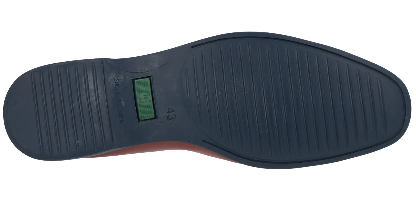 Mocasines de piel para hombre con piso fino de goma - Image 5