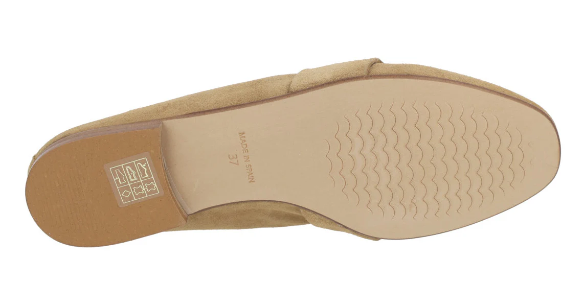 Mocasines de serraje para mujer con adorno metálico - Image 5
