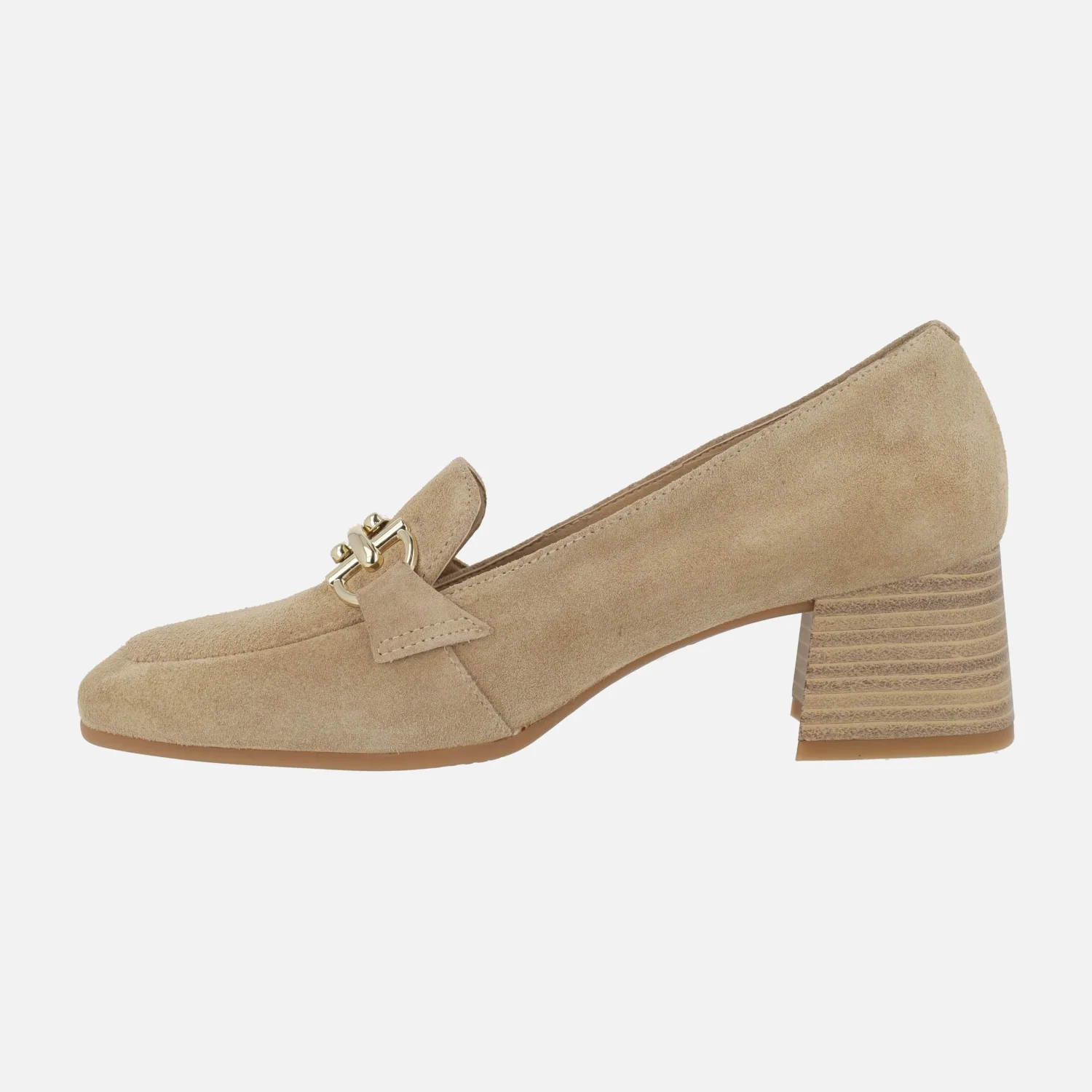 Mocasines de tacón en serraje camel con adorno dorado - Image 3