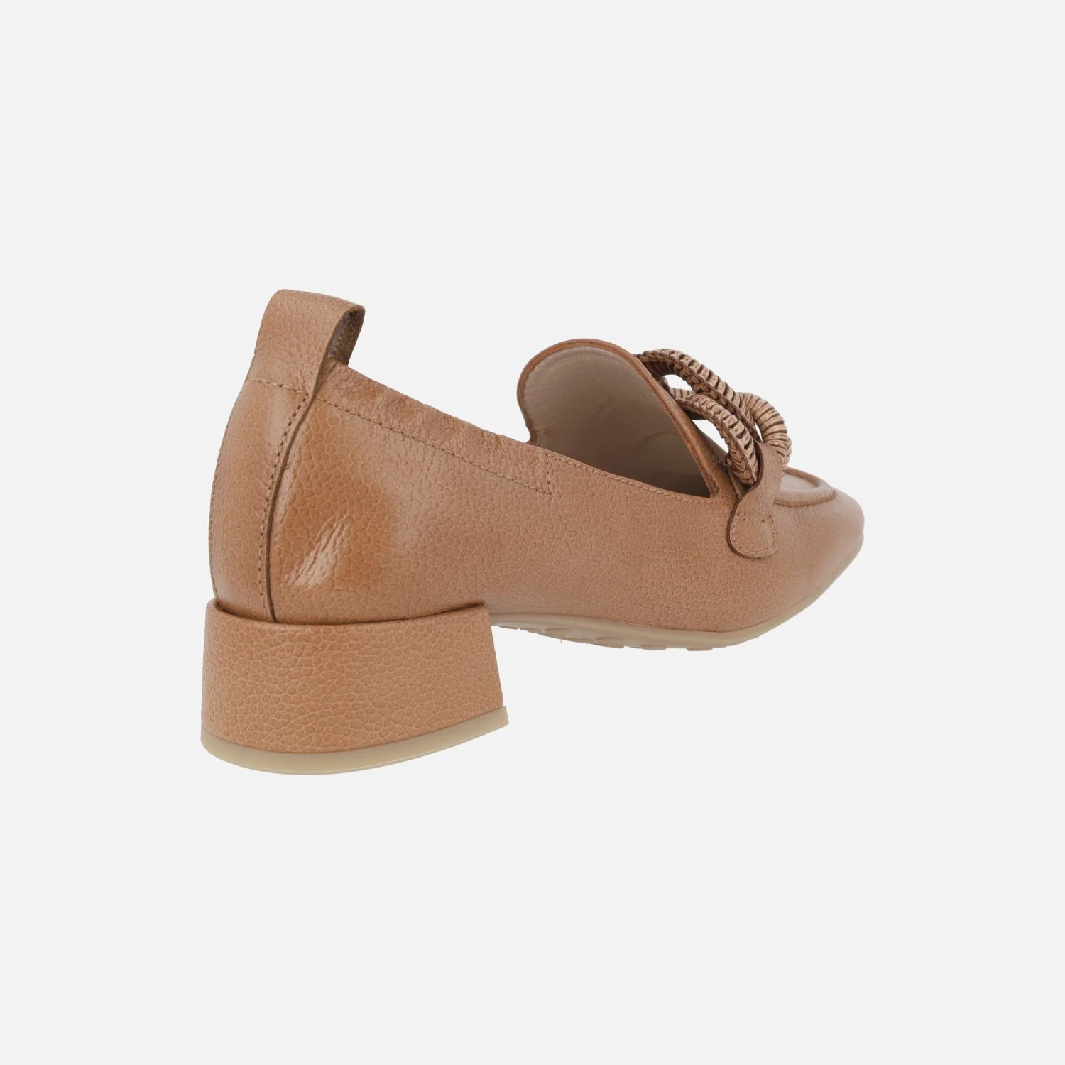 Mocasines marrones de piel con adorno de eslabones - Image 4