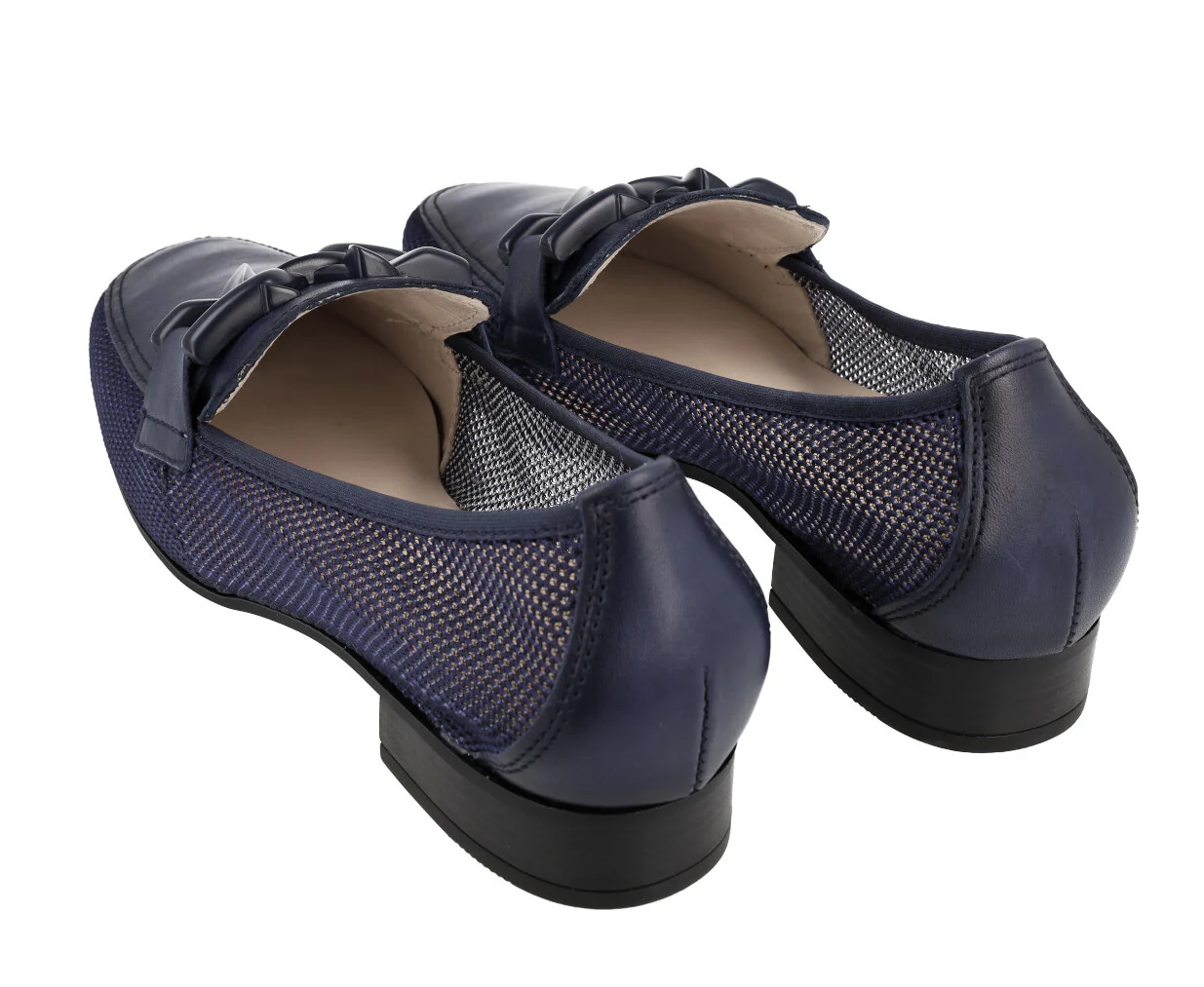 Mocasines multimaterial con adorno para mujer - Image 9