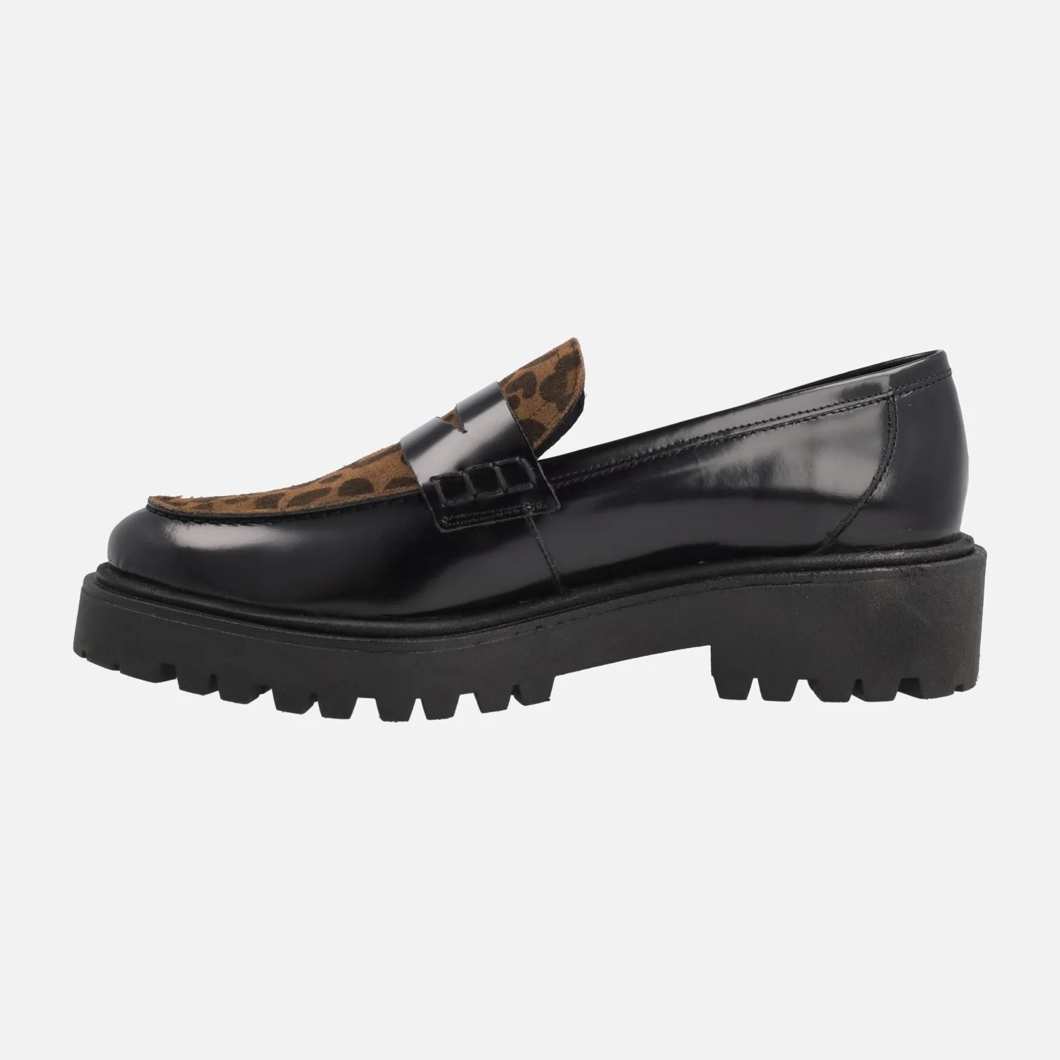 Mocasines negros con piso track y pala en leopardo - Image 3