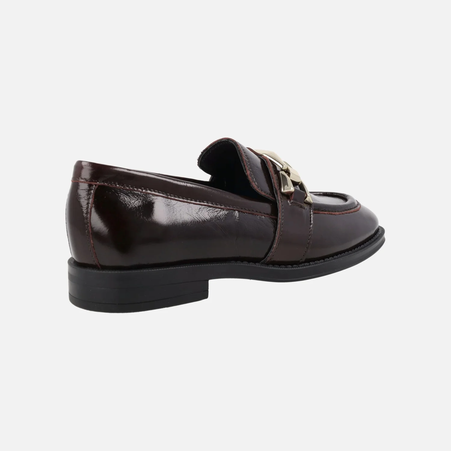 Mocasines de charol New Mimi con adorno de cadena - Image 9