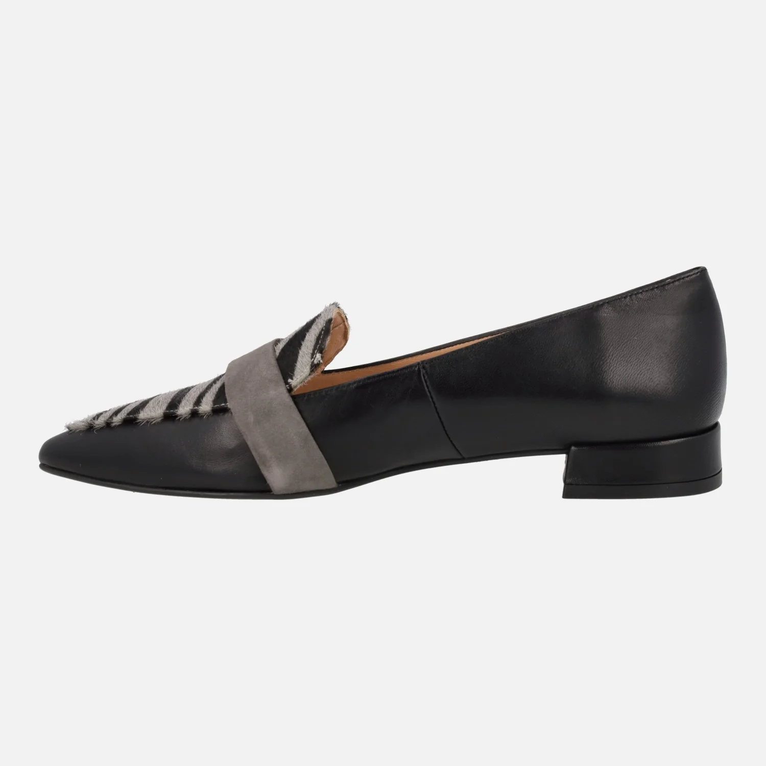 Mocasines negros de piel con copete en print cebra - Image 4