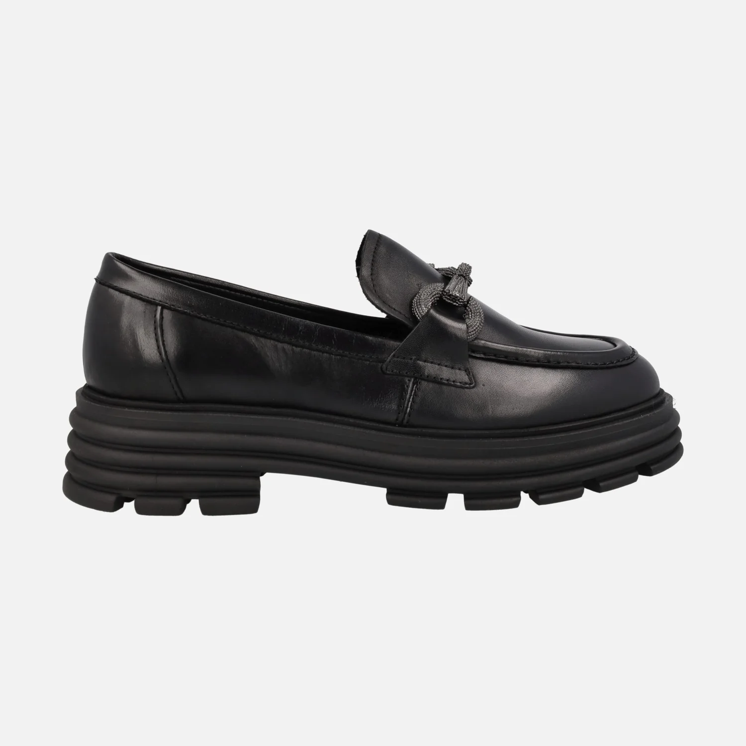 Mocasines negros de piel Noela con adorno metálico