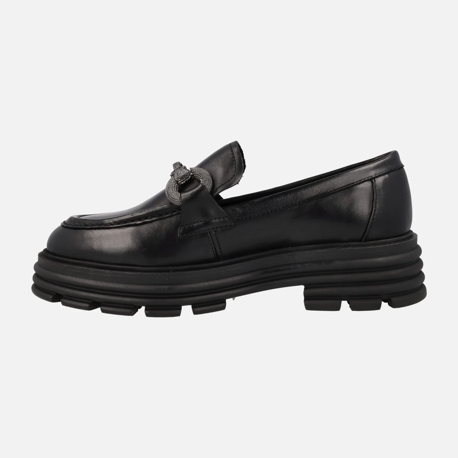 Mocasines negros de piel Noela con adorno metálico - Image 4