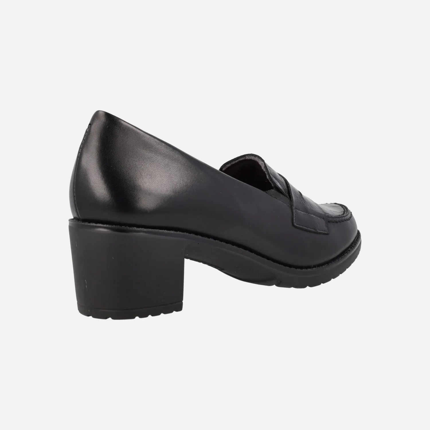 Mocasines negros de tacón con pala de coco y antifaz de charol - Image 3