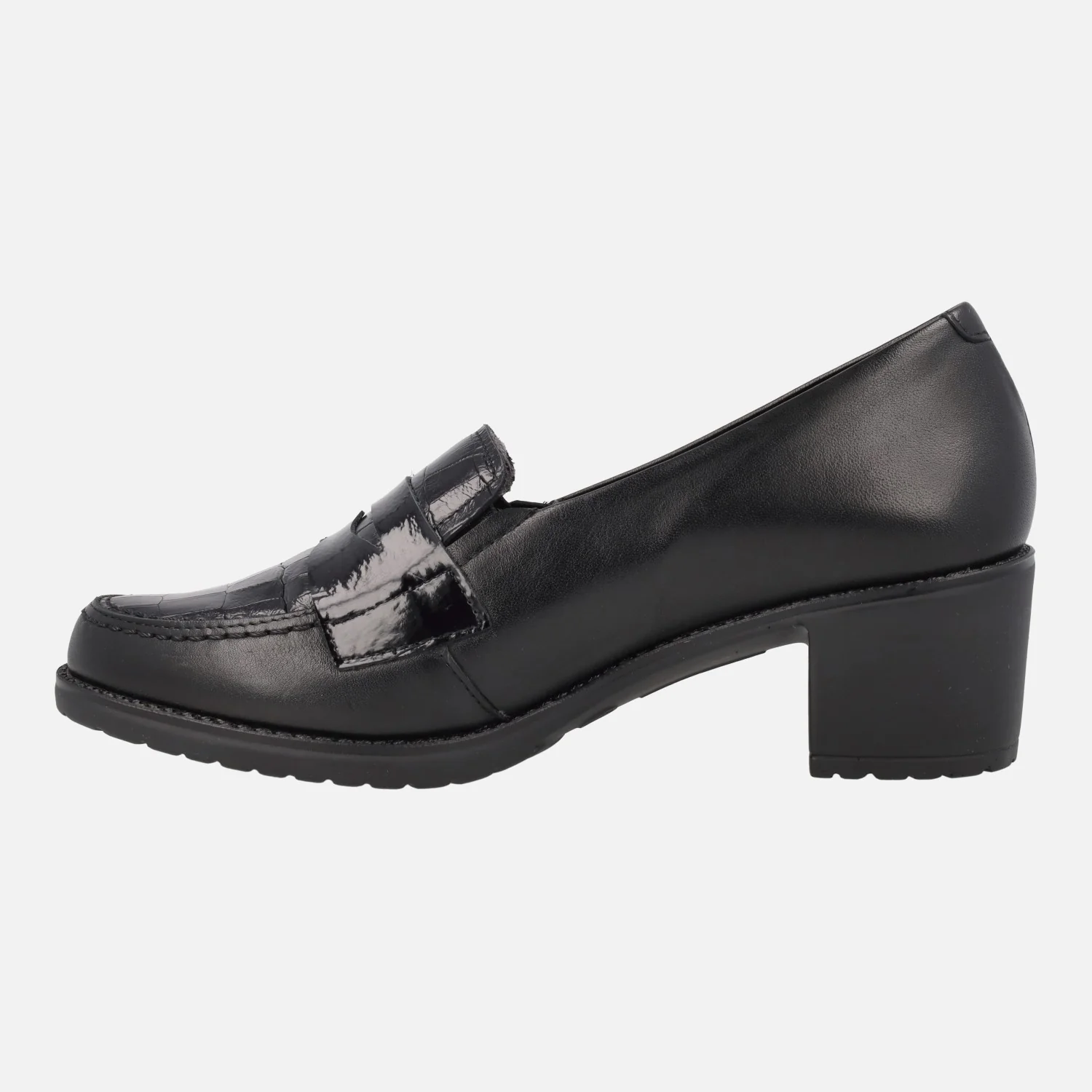 Mocasines negros de tacón con pala de coco y antifaz de charol - Image 4