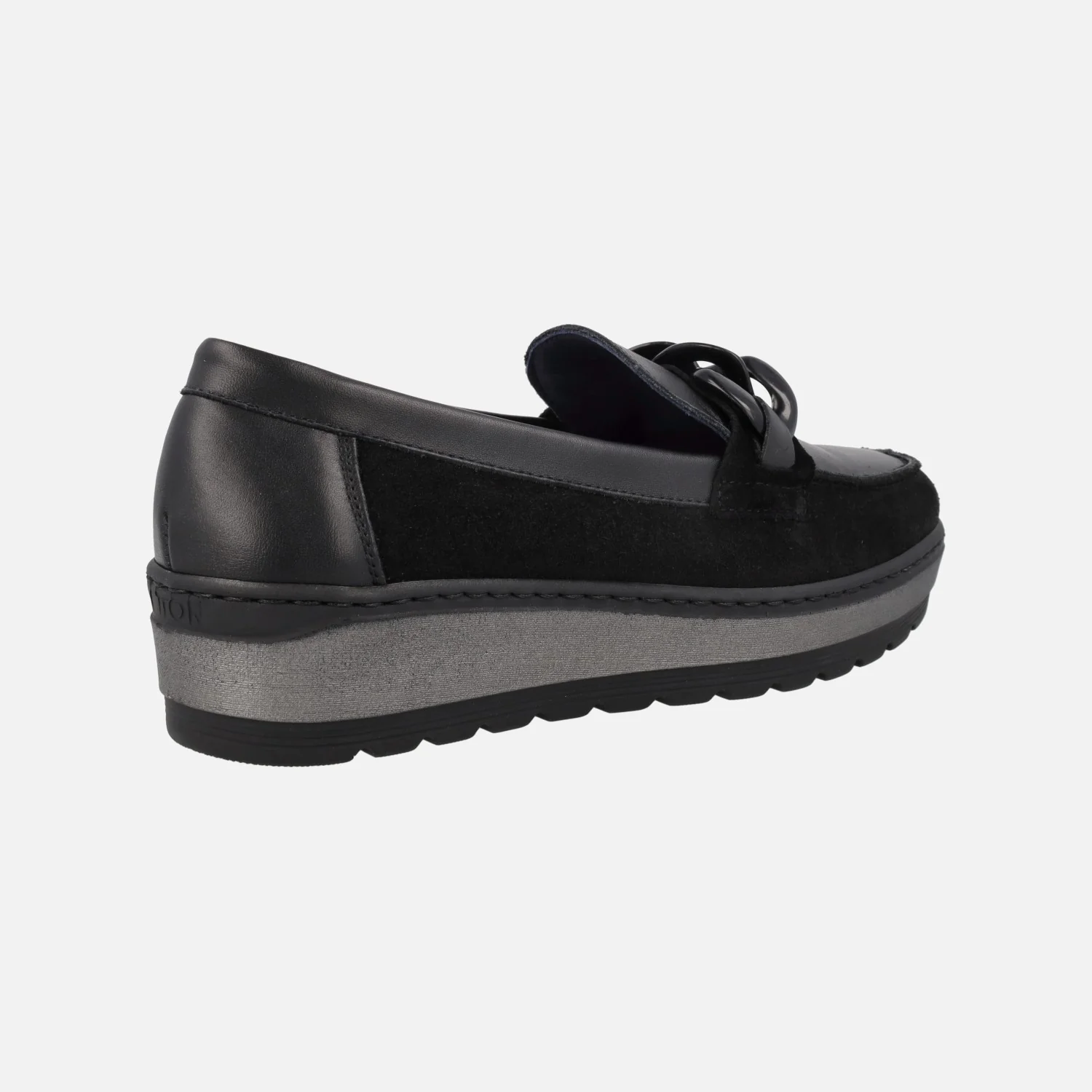 Mocasines negros en combinado de piel y serraje con adorno de cadena - Image 4