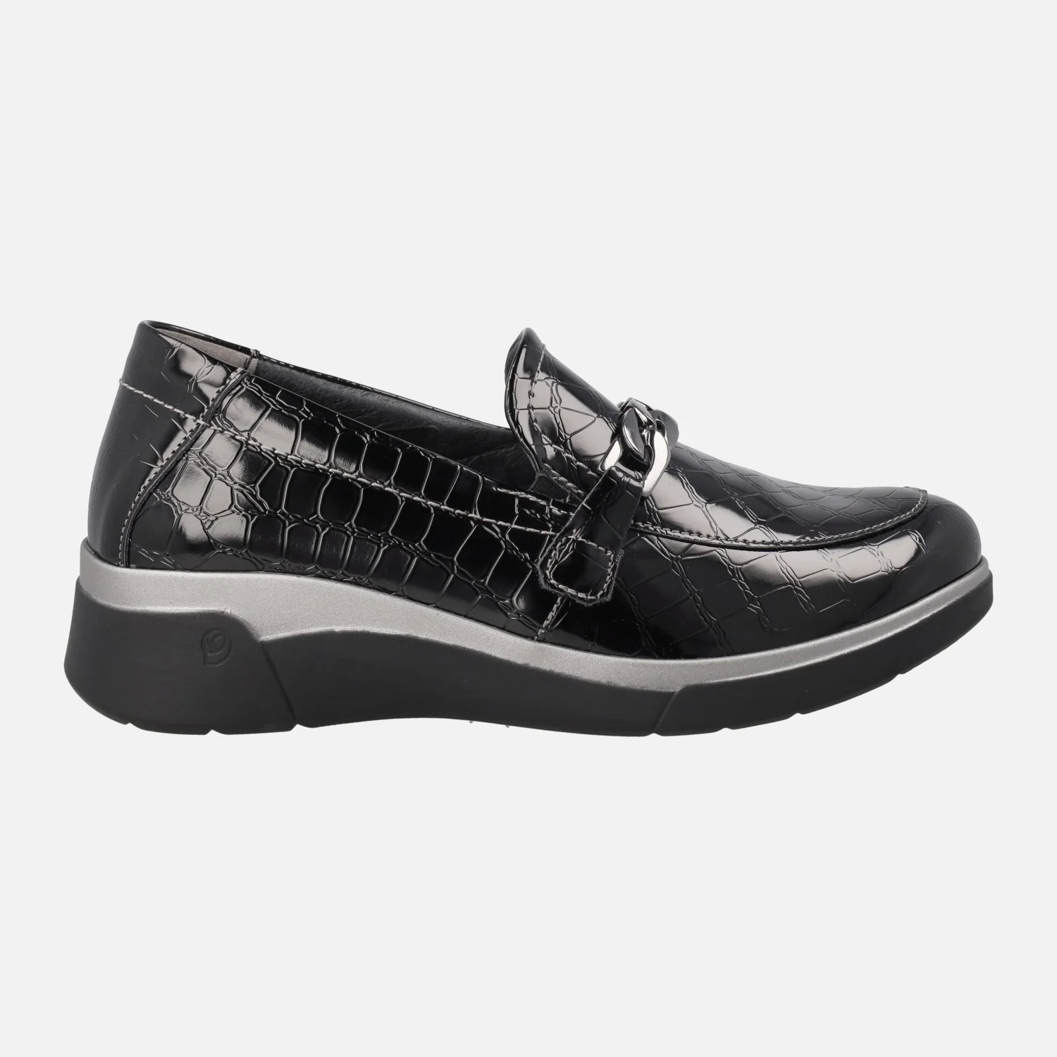 Mocasines negros en grabado coco con adorno de eslabones