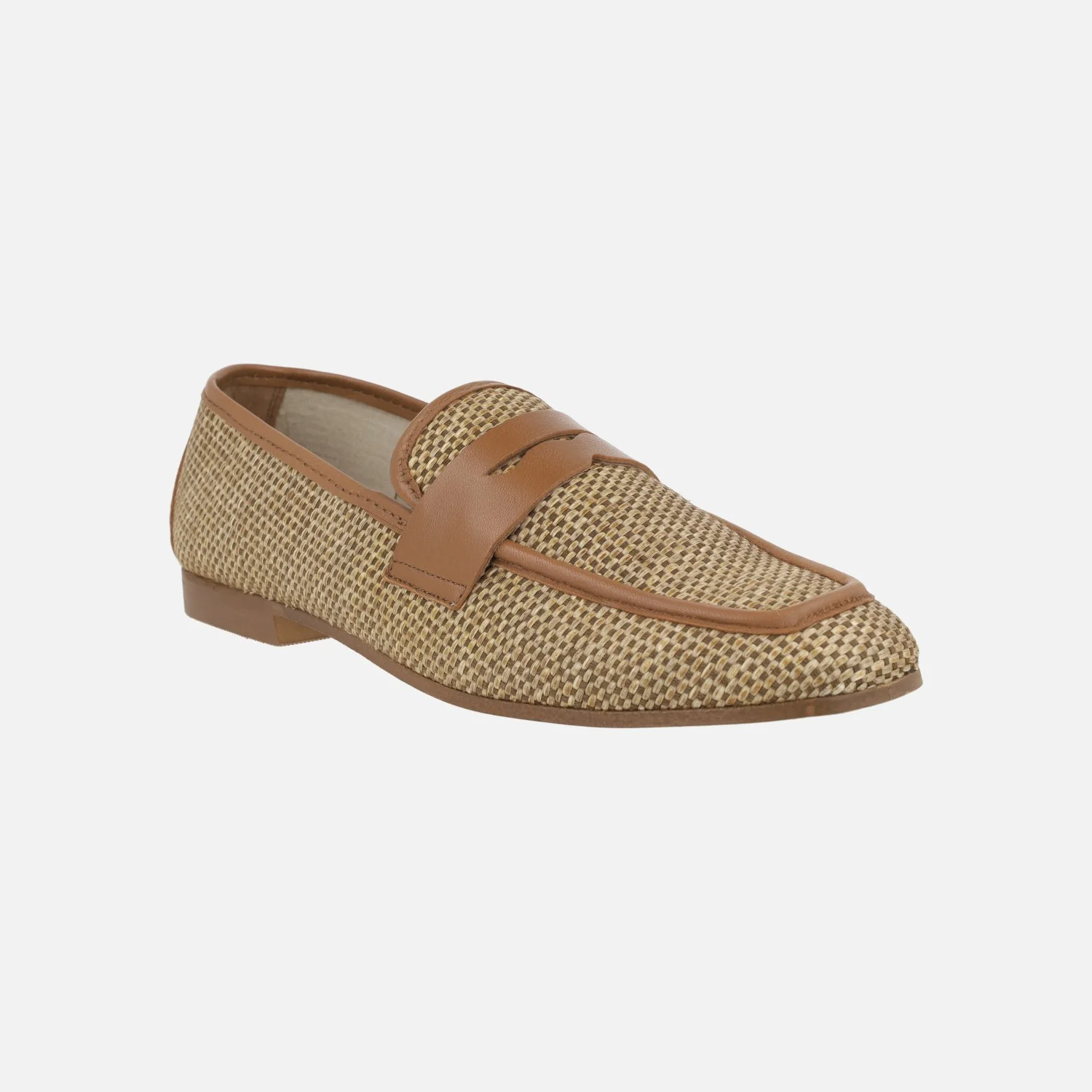 Mocasines planos en tejido efecto rafia con adorno de antifaz - Image 2