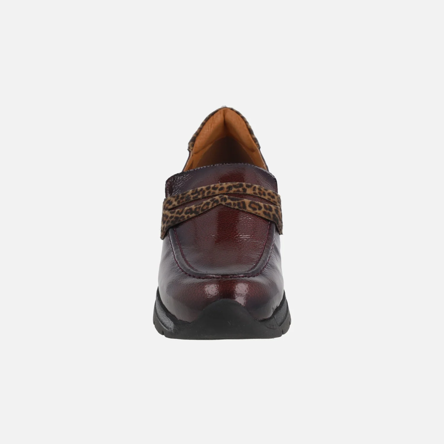 Mocasines Polar en piel charol con detalles en animal print - Image 17