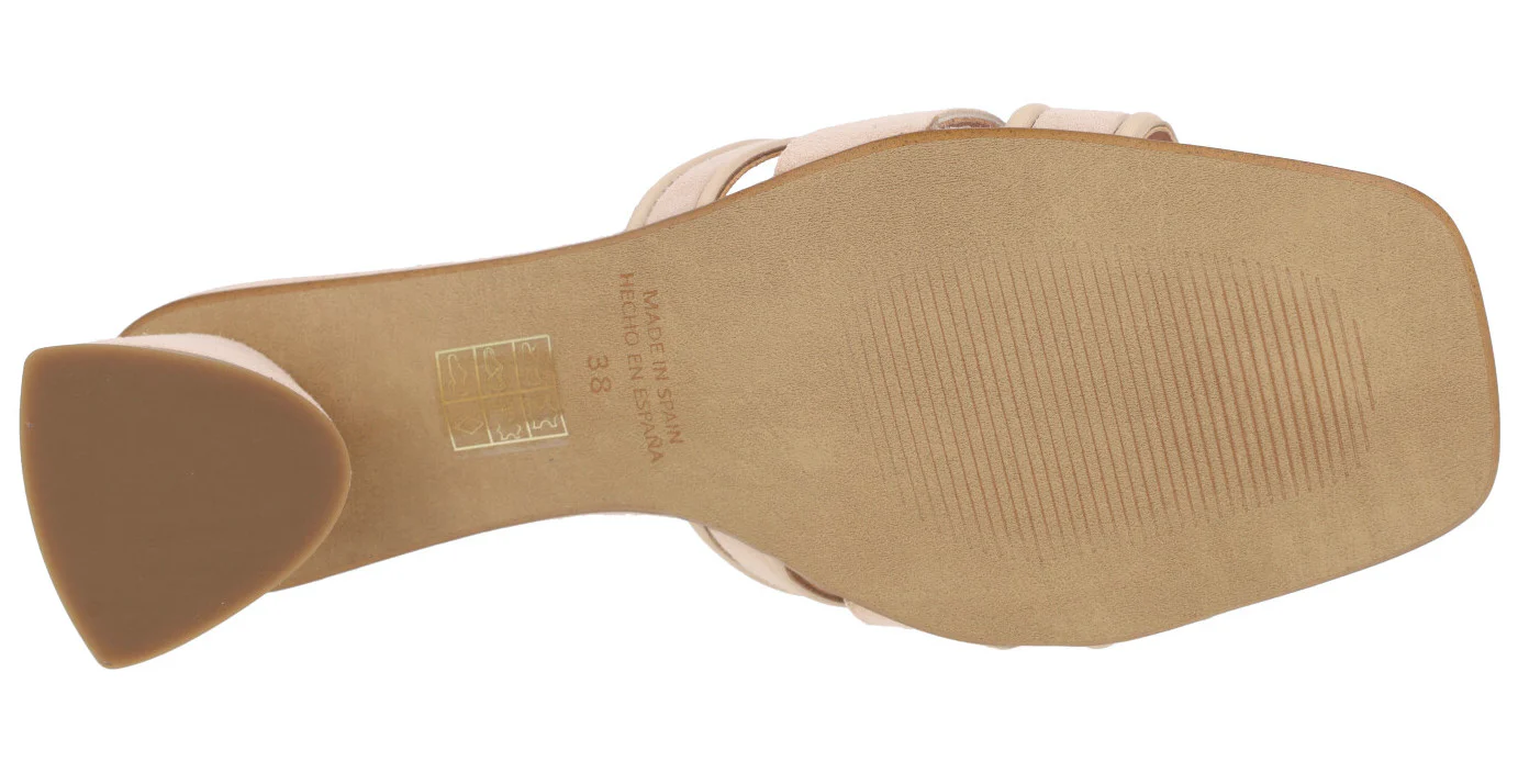 Mules de ante color beige con adorno metálico - Image 5