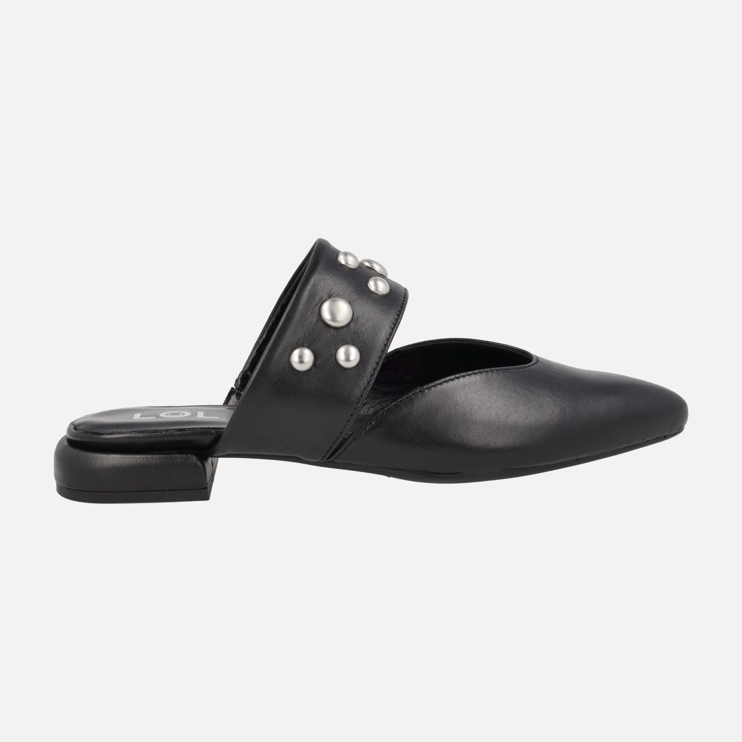 Mules negros de piel con tira ancha al empeine y tachas plateadas Ninfa