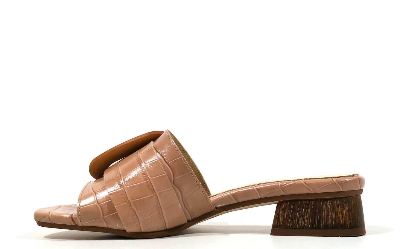 Palas de piel en grabado coco con maxi hebilla de madera - Image 14