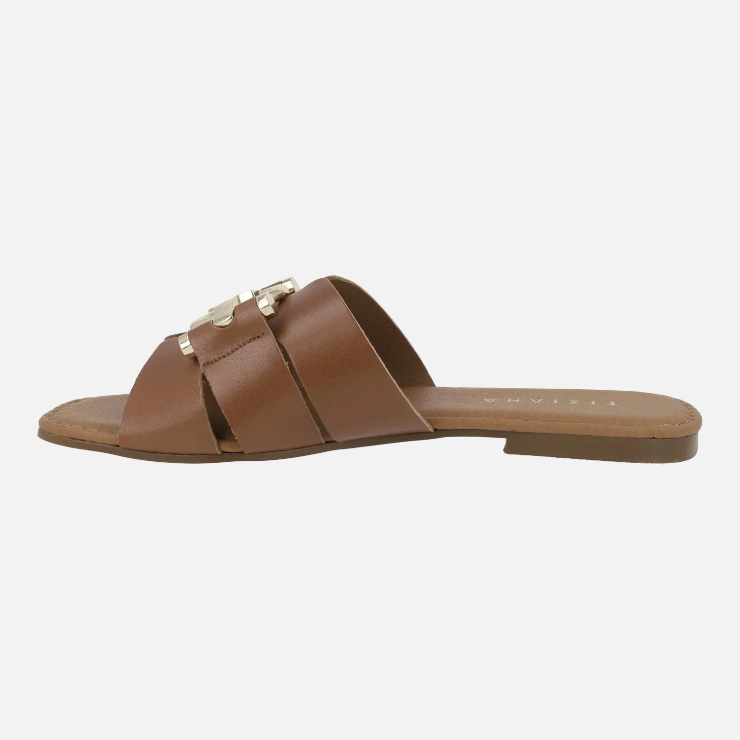 Sandalias planas de piel con adorno metálico dorado - Image 3