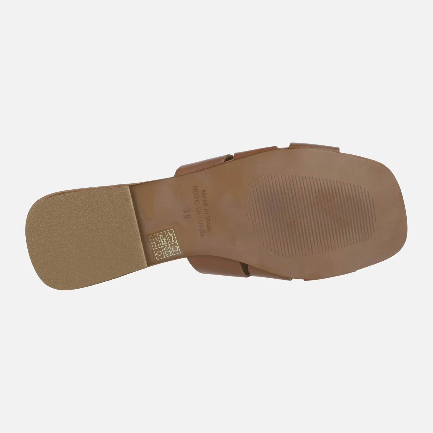 Sandalias planas de piel con adorno metálico dorado - Image 5