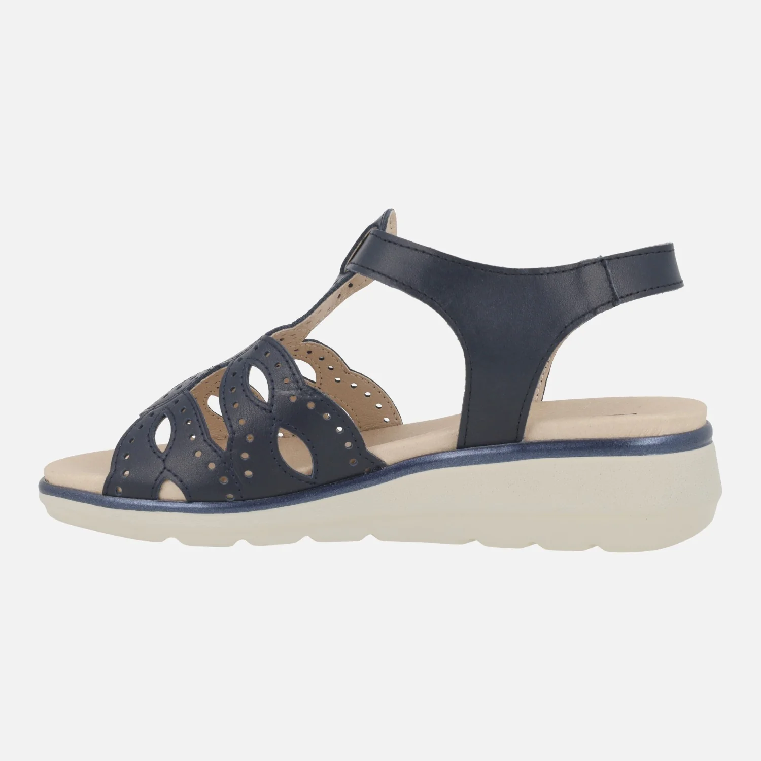 Sandalias confort en piel con detalle de picados y cierre de velcro - Image 3