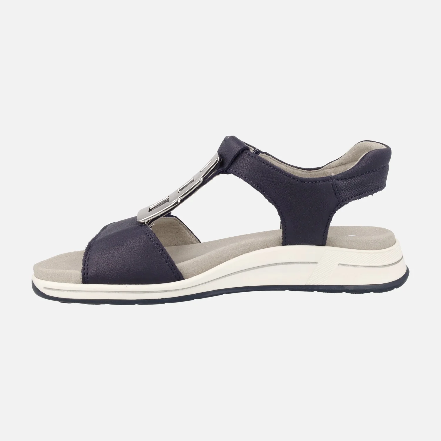 Sandalias confort en piel con cierre de velcros y adorno metálico - Image 10