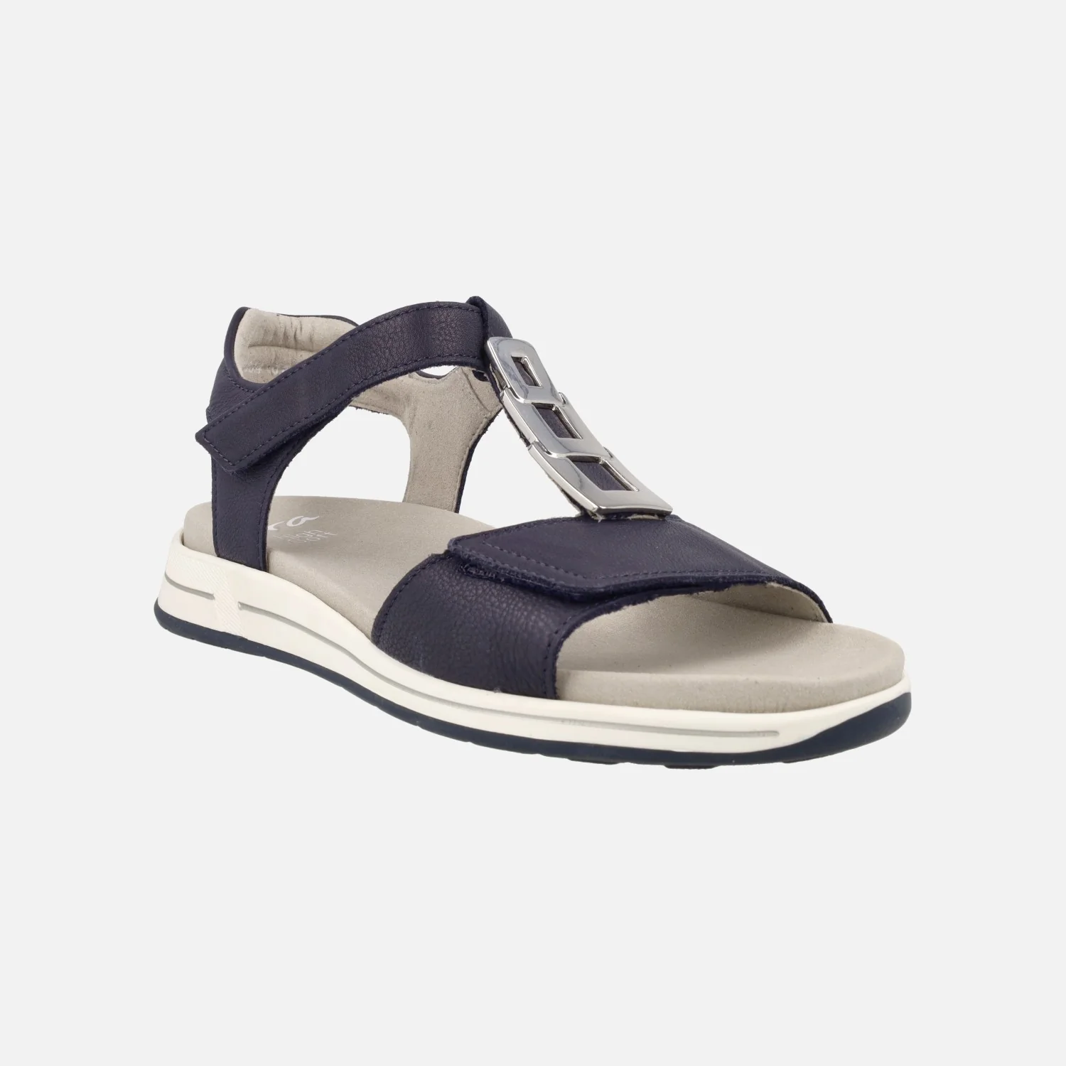 Sandalias confort en piel con cierre de velcros y adorno metálico - Image 8