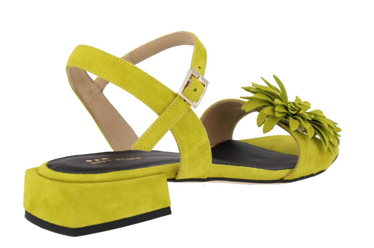 Sandalias de ante con adorno de flor para mujer - Image 4