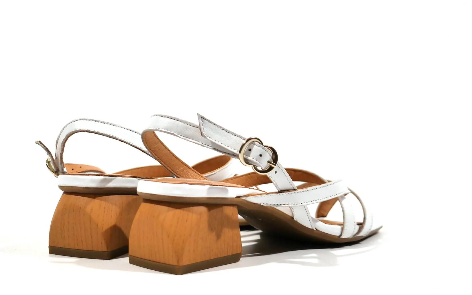 Sandalias de dedo con tacón de madera - Image 6
