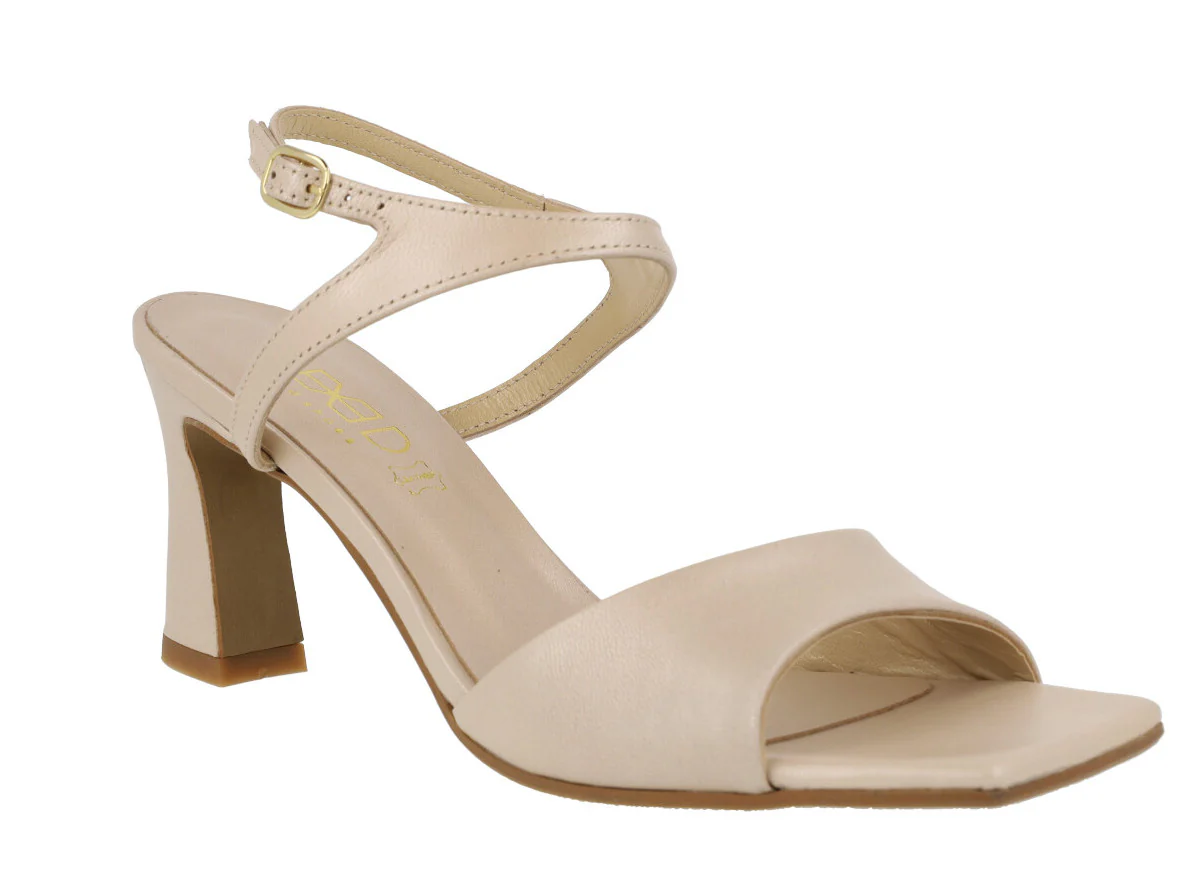 Sandalias de piel Alexia con pulsera al tobillo - Image 3