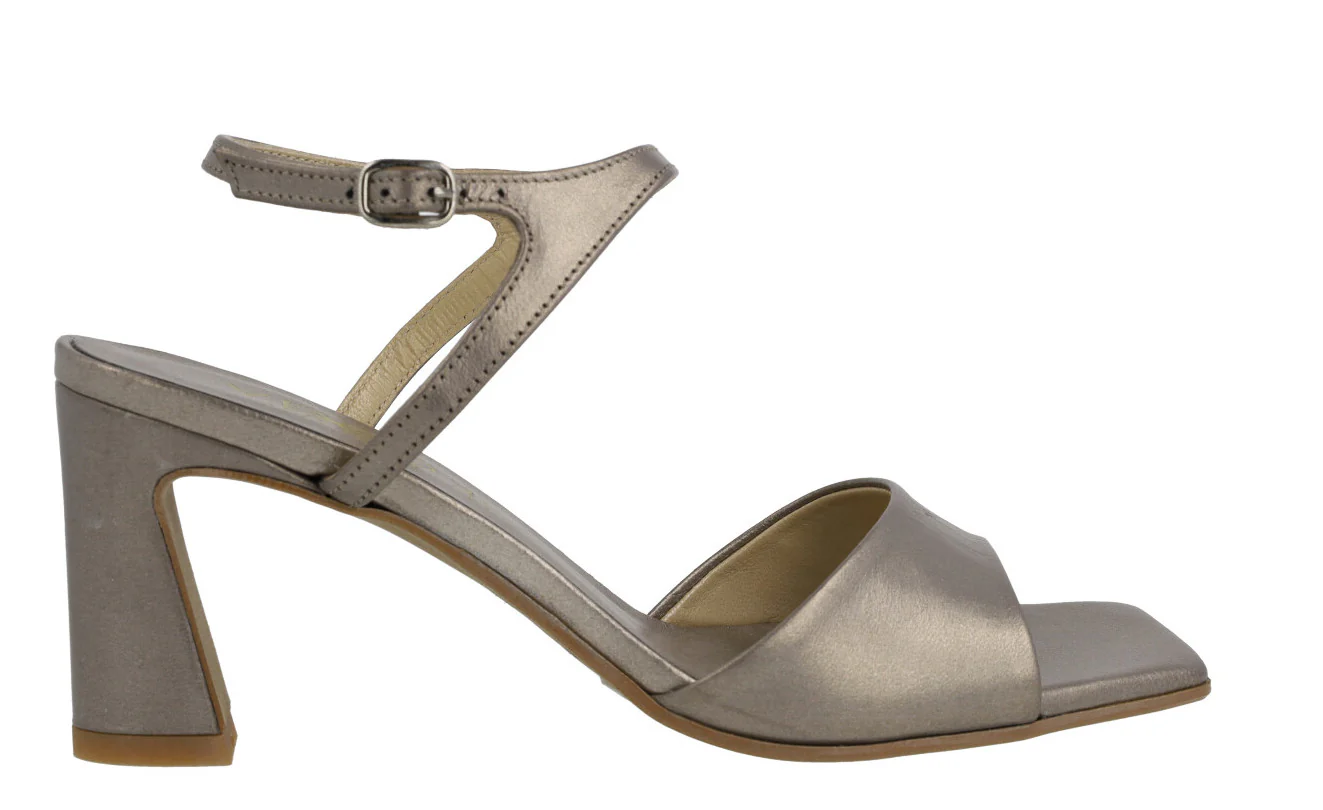 Sandalias de piel Alexia con pulsera al tobillo - Image 6