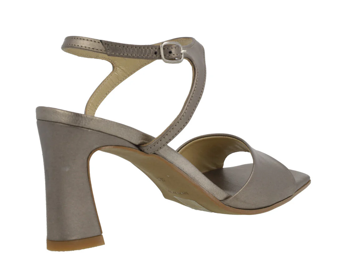 Sandalias de piel Alexia con pulsera al tobillo - Image 9